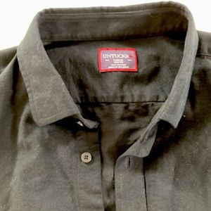 NEW UNTUCKIT black button down shirt